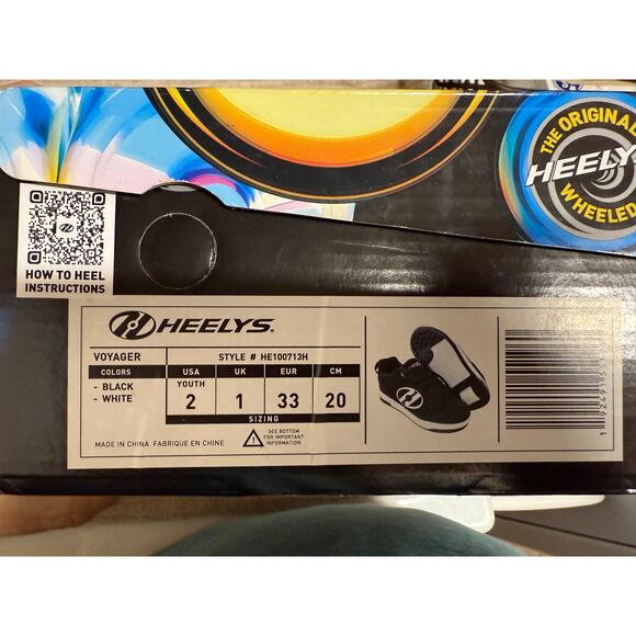 Heelys Unisex-Child Voyager Tennis Shoe, Black/White, 2 M US Big Kid NEW - Picture 3 of 8